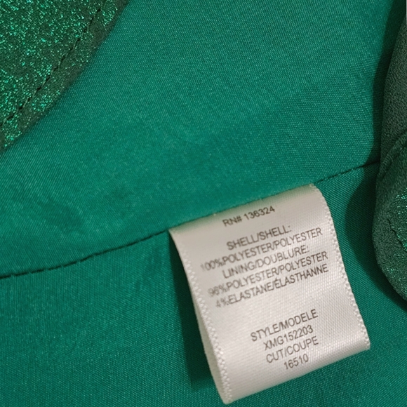 H Halston Emerald Green Metallic Off The Shoulder Ruffle Relaxed Fit Dress  - Picture 7 of 7